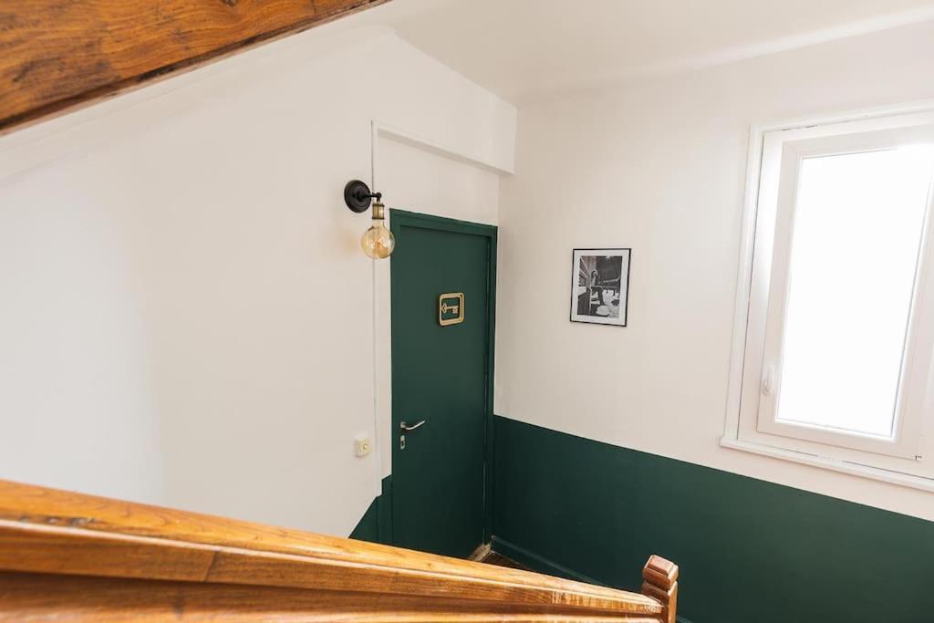 Appartement Cozy En Face De La Gare - แซงต์-บรีเออ ภายนอก รูปภาพ